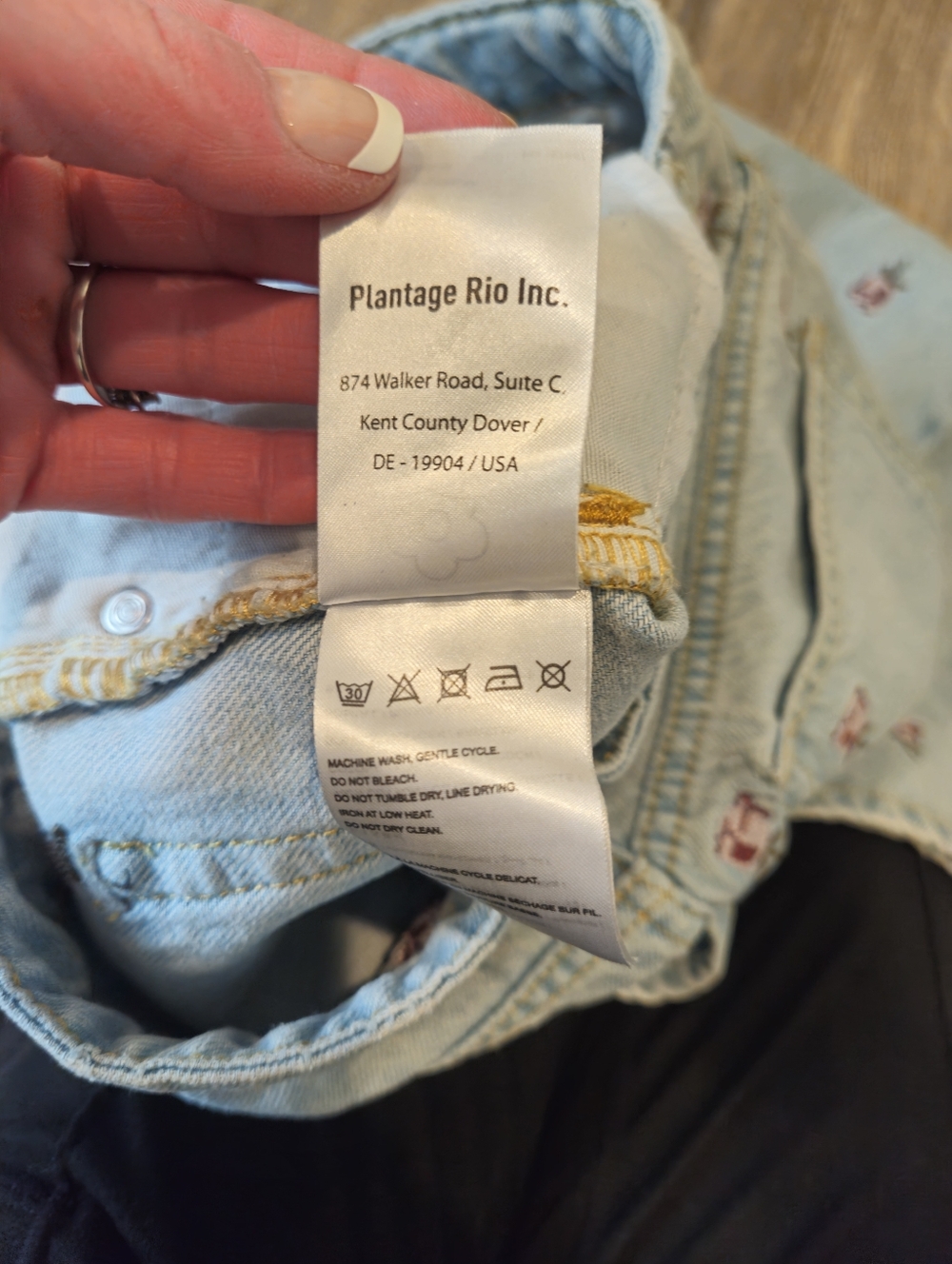 Farm Rio Embroidered Rose Wide Leg Jeans Size 28 Floral Denim High Rise - Picture 4 of 11